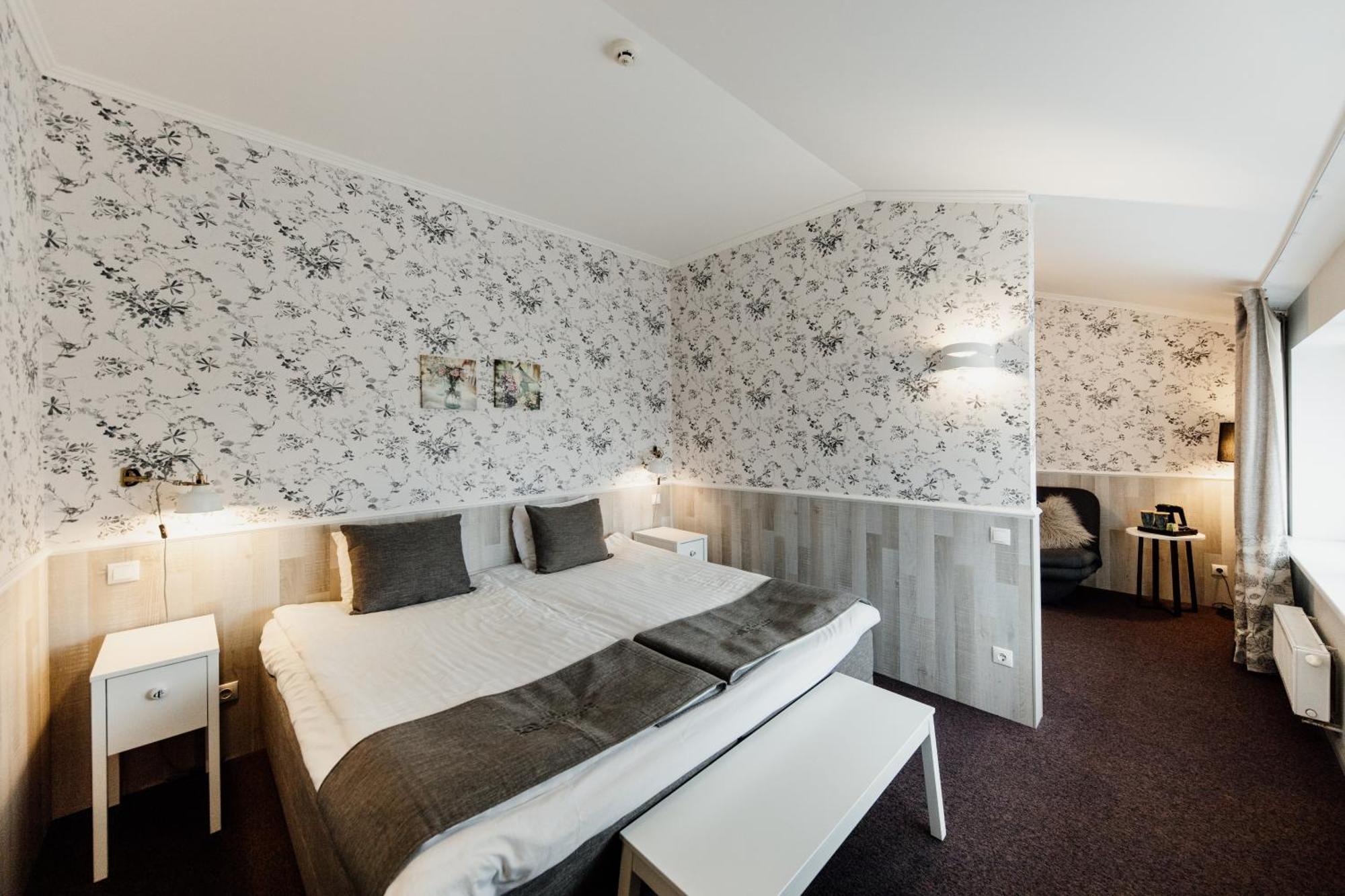 Wolmar Hotel Valmiera Exterior photo