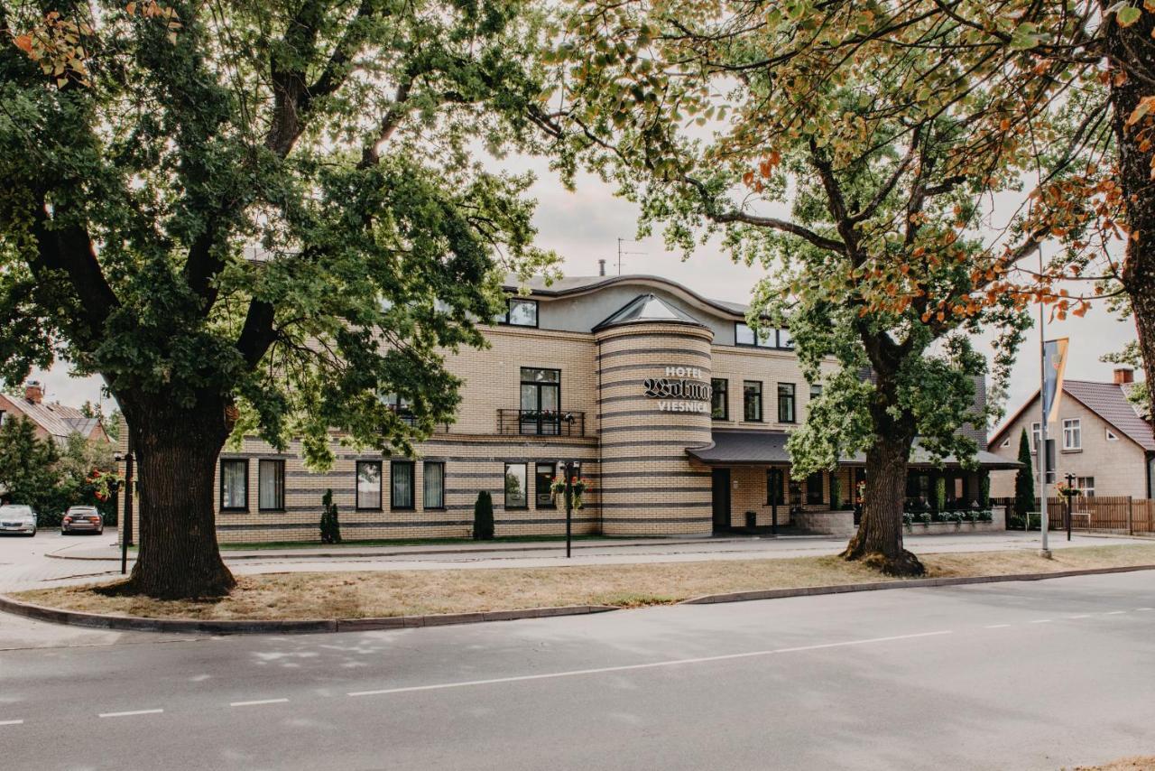 Wolmar Hotel Valmiera Exterior photo