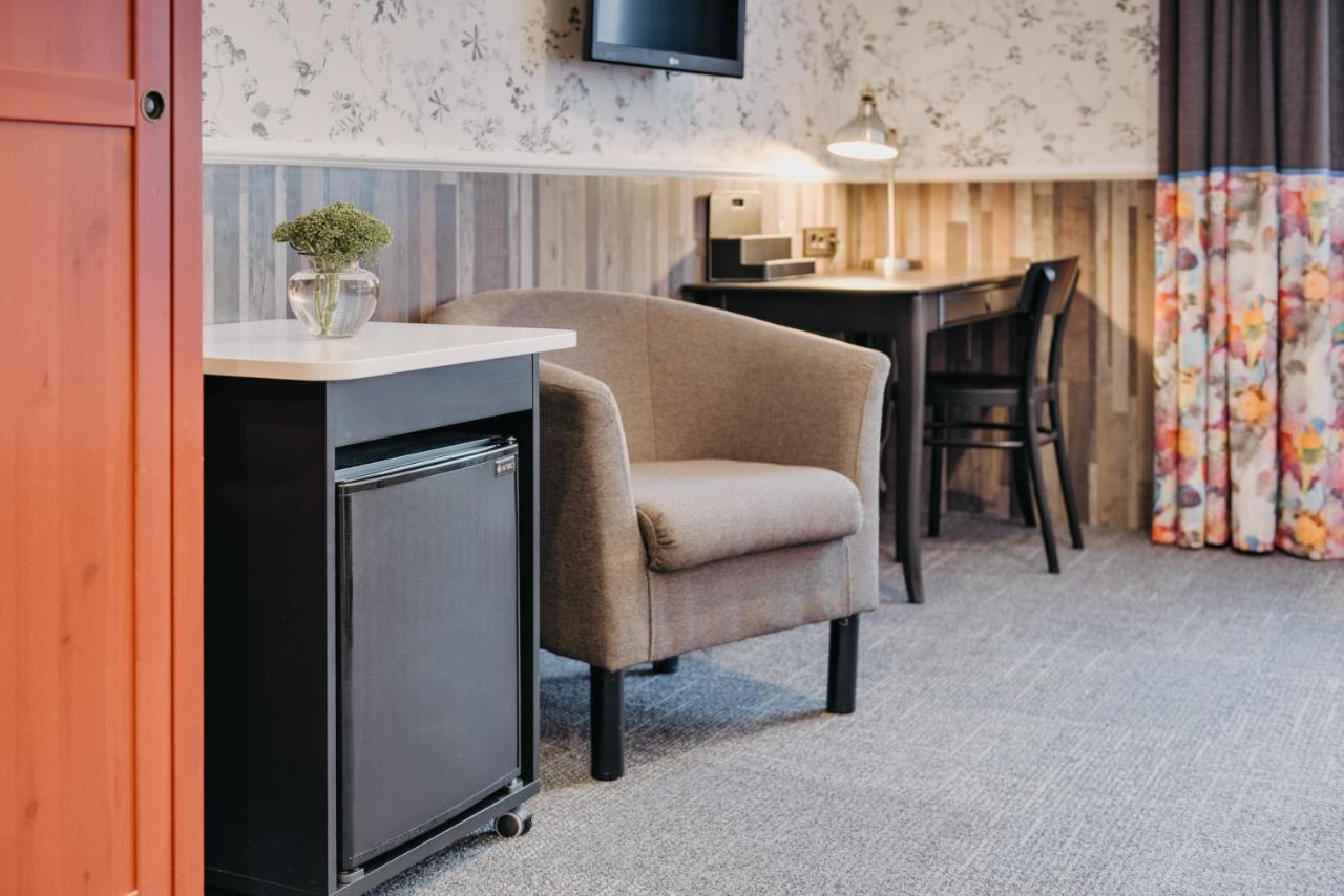 Wolmar Hotel Valmiera Exterior photo