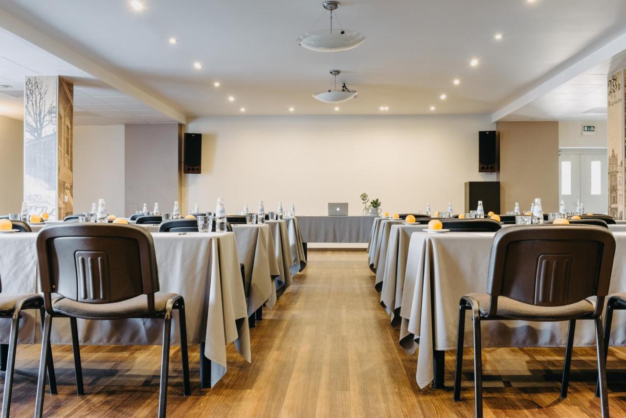 Wolmar Hotel Valmiera Exterior photo